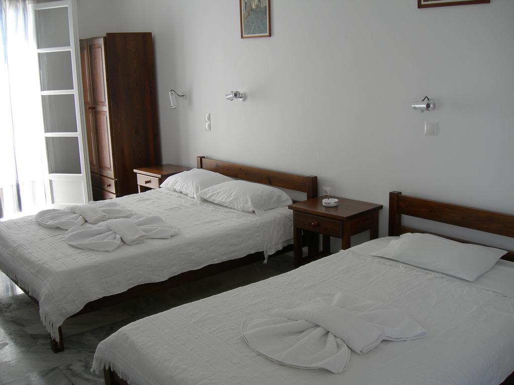 Bizas Rooms & Studios Páros Pokoj fotografie