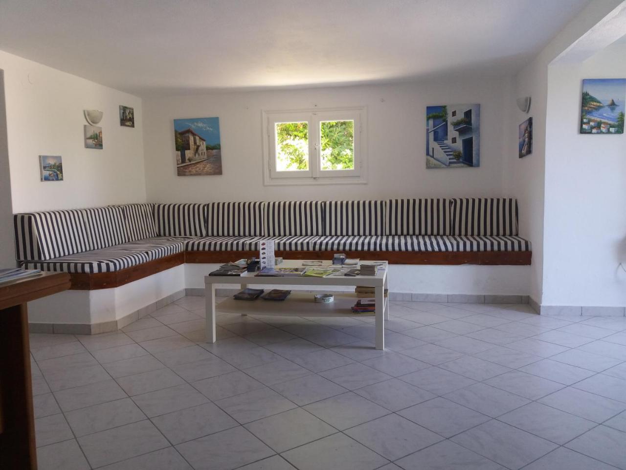 Bizas Rooms & Studios Páros Exteriér fotografie